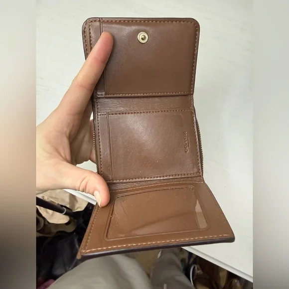 Coach Small Trifold Wallet In Blocked Signature Canvas - Picture 7 of 8